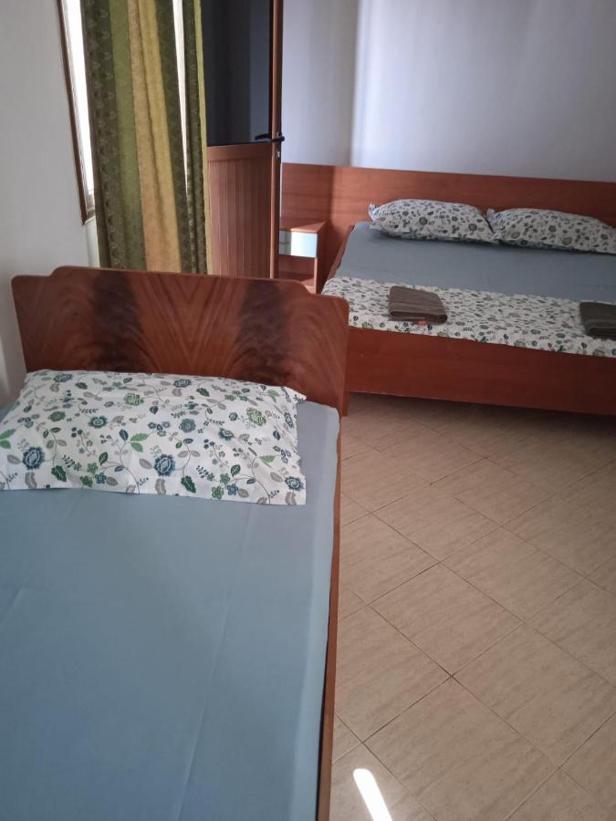 Hotel Moris Kryemëdhej Esterno foto
